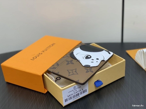 VUITTON HOLDER-11*7*0.5cm CARD LOUIS 0411